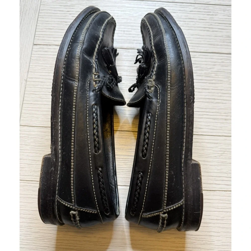 Cole Haan Country Men's Slip On Black Tasseled Leather Loafers. Sz 9.5 M. Preppy